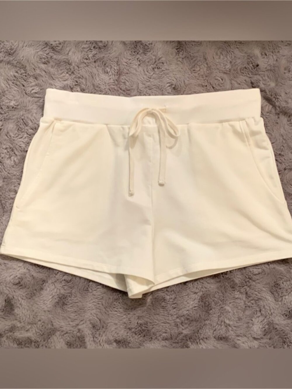 The Drop ELAINA Athletic Shorts with Drawstring and Pockets • Ivory•Sz. XS • NWT